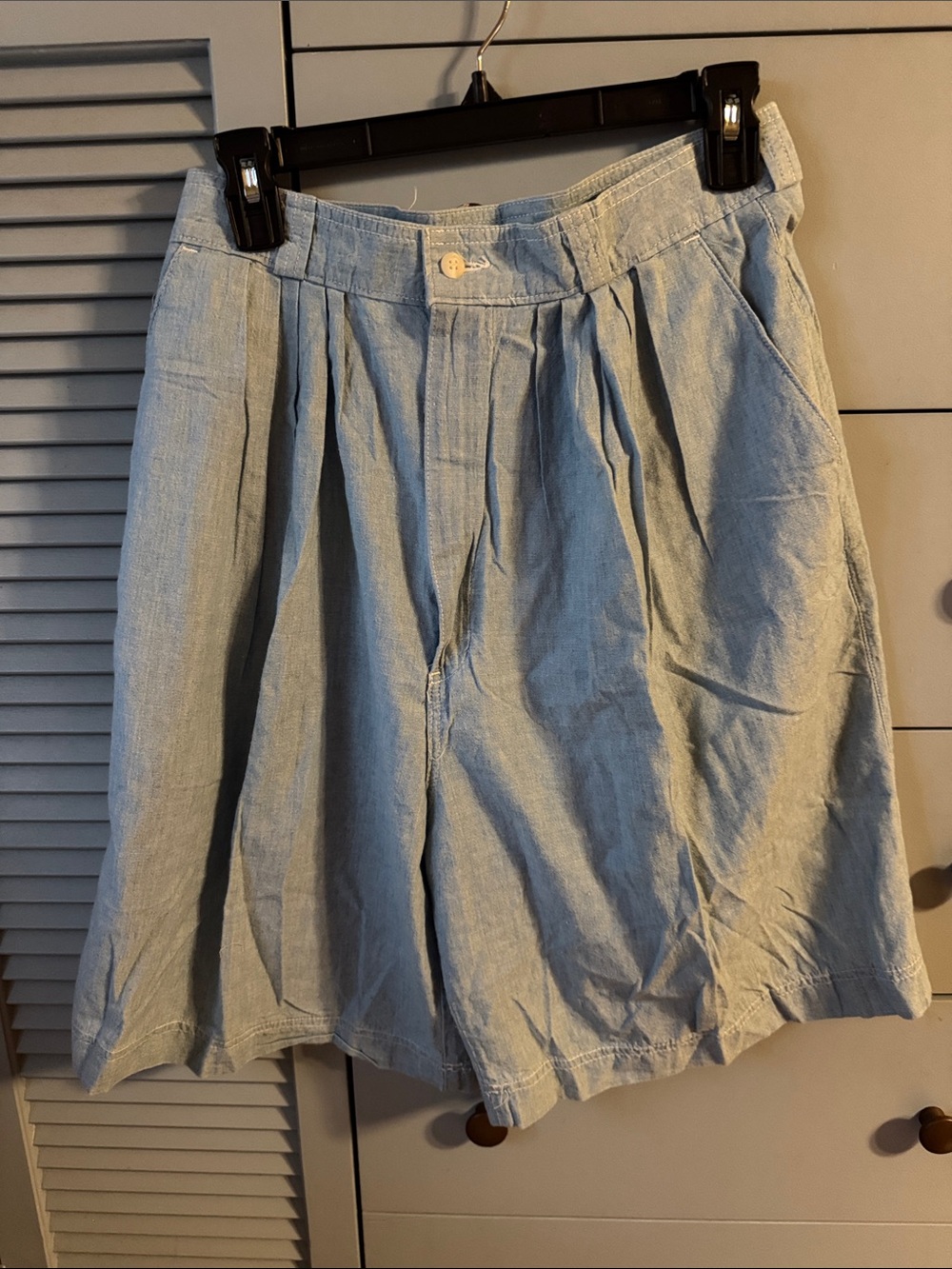 Ruff Hewn Cannes Style High Waist Light Blue Pleated Women's Shorts